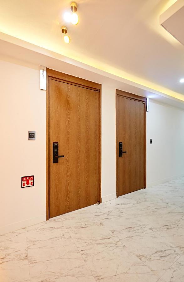 Hotel Sounds Jeonju Bagian luar foto