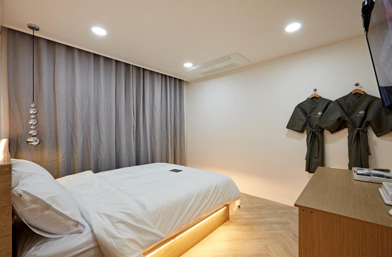 Hotel Sounds Jeonju Bagian luar foto