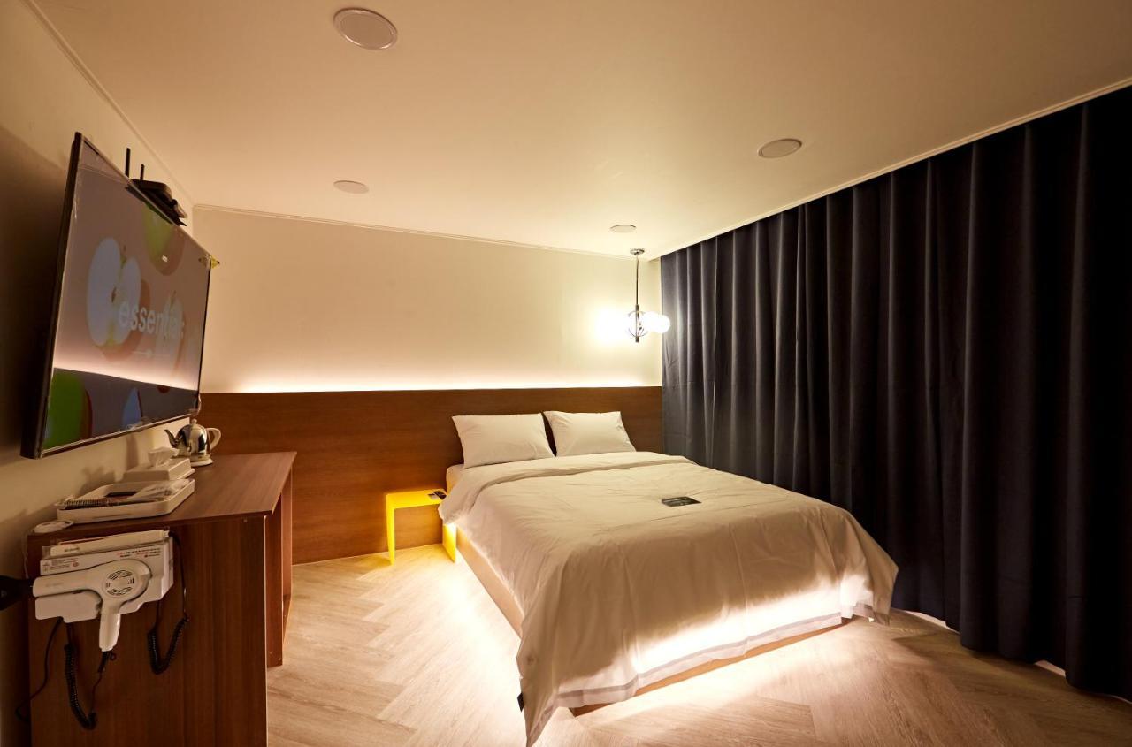 Hotel Sounds Jeonju Bagian luar foto