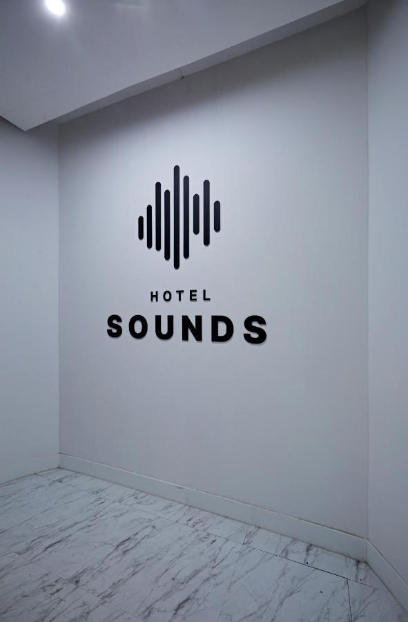 Hotel Sounds Jeonju Bagian luar foto
