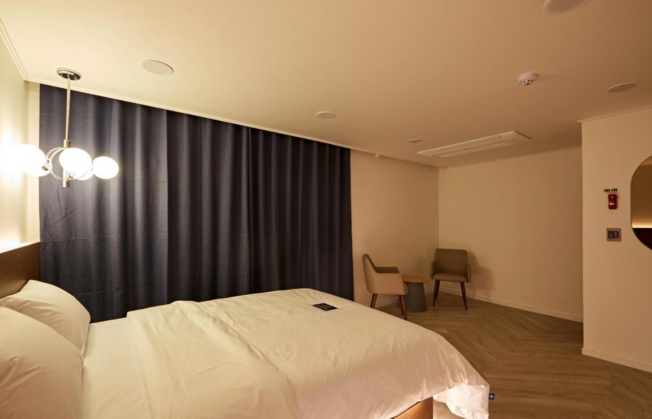 Hotel Sounds Jeonju Bagian luar foto